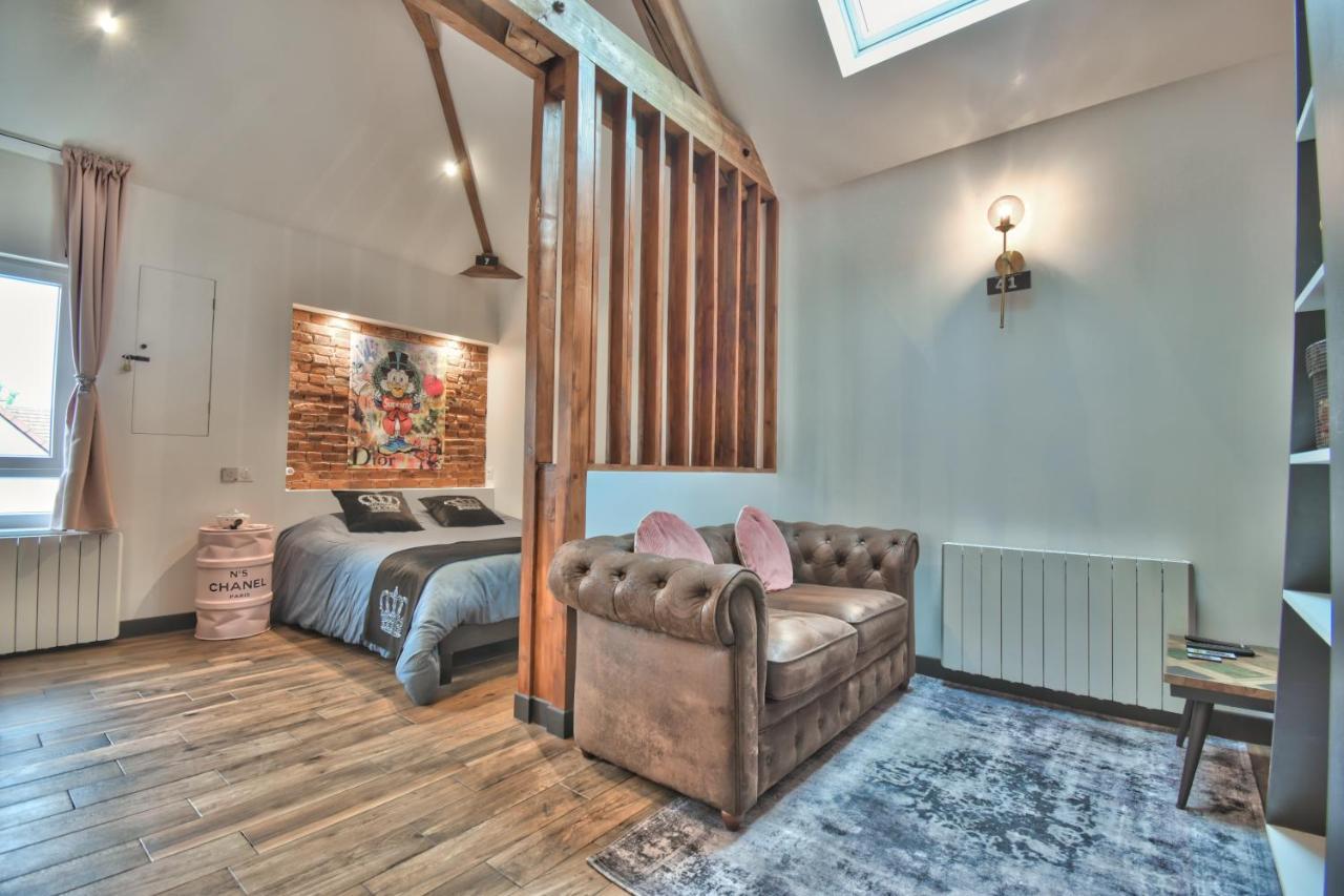 * Le Loft Des Mysteres * Apartamento Maintenon Exterior foto